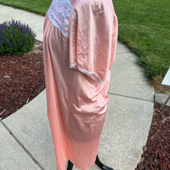 Vintage MMI ladies nightgown size M - Picture 4 of 5